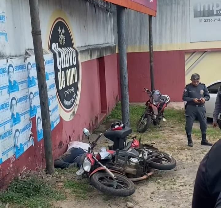 Motociclista morre ao se chocar contra muro na cabeceira da ponte do Caratatiua