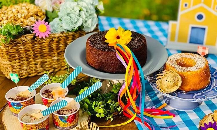 Mesa junina para crianças pode ser divertida, colorida e nutritiva