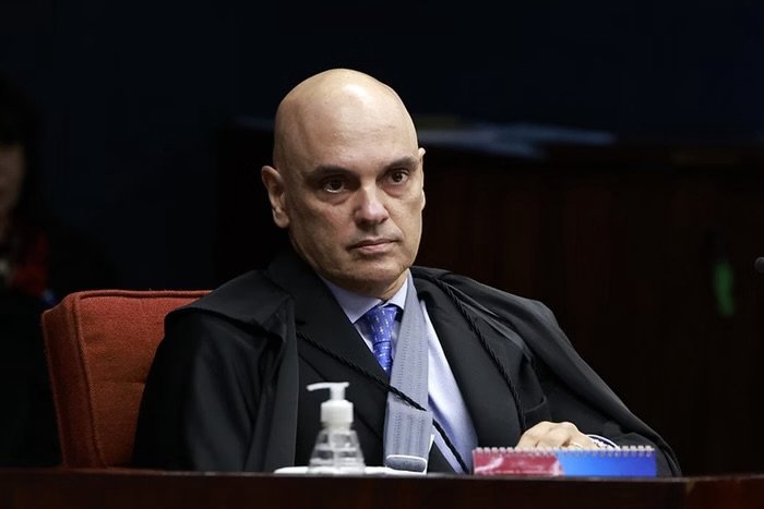 Moraes manda recado a Trump em jantar com Lula e colegas do STF