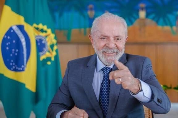 Segundo o Paraná Pesquisas o presidente Lula lidera em todos os cenários para eleições 2026