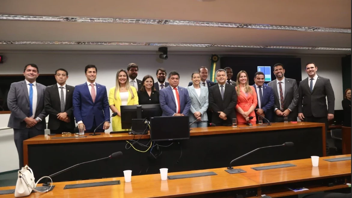 Bancada do Maranhão na Câmara já liberou mais de R$ 440 milhões em emendas pix; veja a lista de deputados