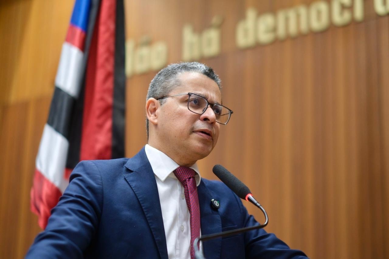 Carlos Lula alerta para falhas na proteção às mulheres vítimas de violência doméstica no Maranhão