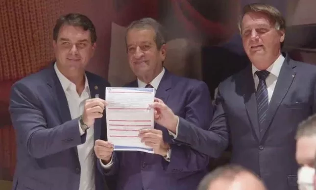 Valdemar diz que Bolsonaro escolheu Flávio como candidato a presidente: “Está confirmado. Se Bolsonaro falou, está falado”