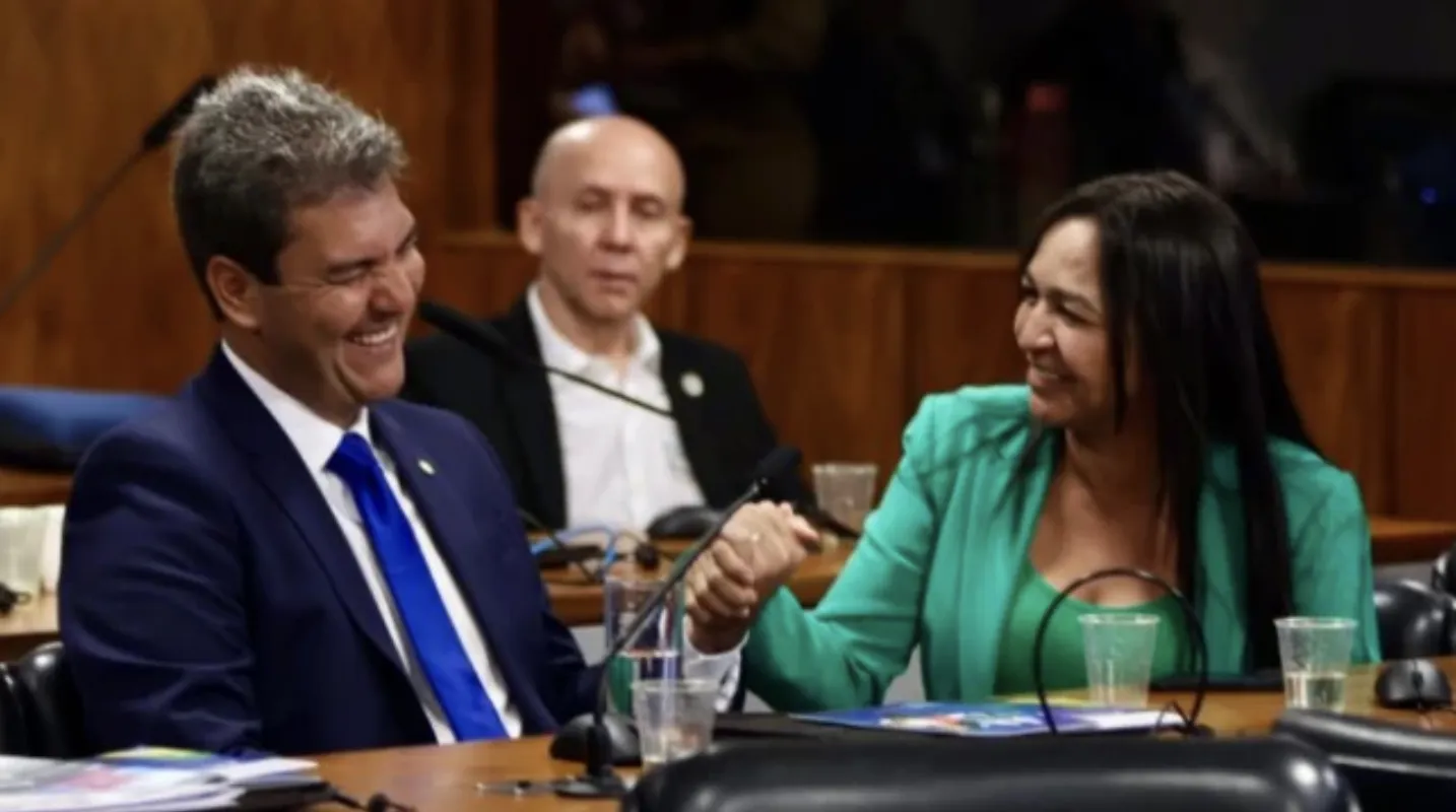 Eliziane provoca Braide após adesão de Lahésio: “chapa bolsonarista”
