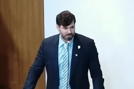 “A gente não teve esse combinado realmente executado”, diz suplente do PL sobre retorno de Flávia Berthier