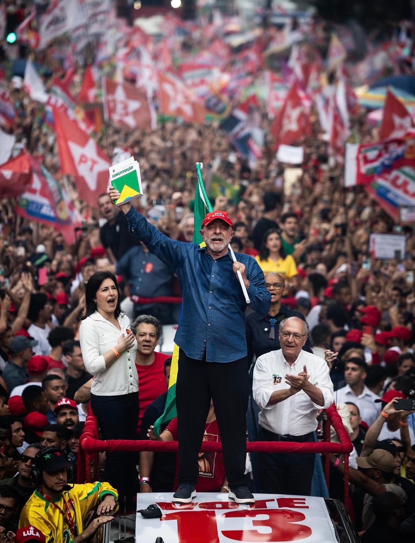 Lula amplia votação no Maranhão no 2º turno e chega a 69,54% dos votos